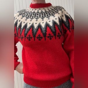 Vintage Saga Knit. Norwegian sweater. 100% wool. Red, crm, gray, black. Size: L